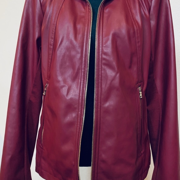 Liz Claiborne wing-collar Faux-Leather Coat - Picture 2 of 5